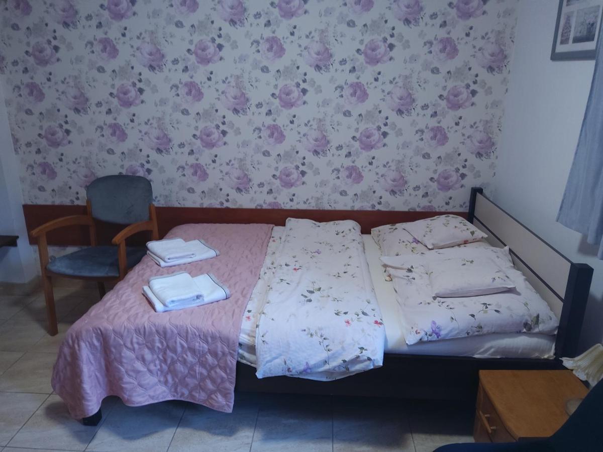 Pokoje Goscinne Sobieszow 耶莱尼亚古拉 外观 照片